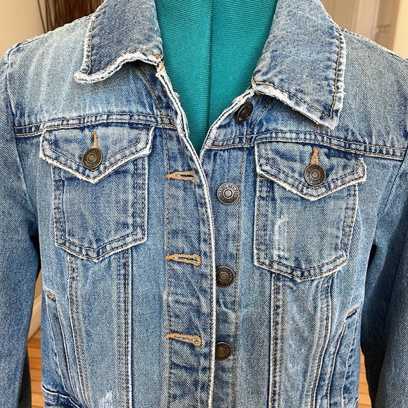 Forever 21 Jean jacket - Picture 3 of 4
